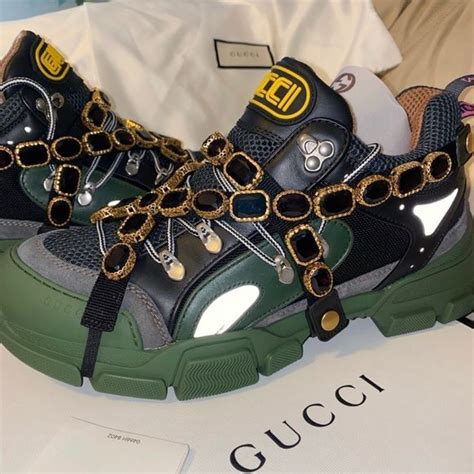 gucci flashtrek verdi outfit|gucci shoes outfits.